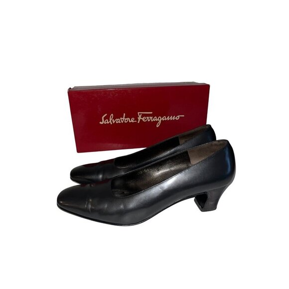 Vintage Salvatore Ferragamo Black Leather Mid-Heel Pumps 7.5  Y2K With Signature - Picture 2 of 6